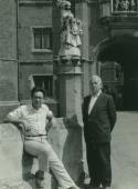 Z ojcem w Hampton Court, 1959