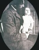 Z ojcem Jerzym Żuławskim, ok. 1908