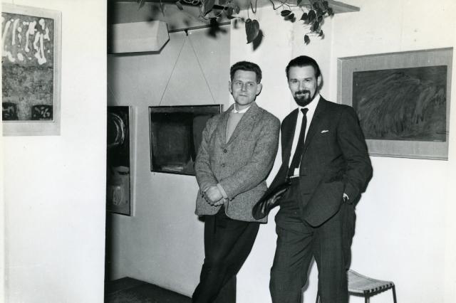 Z Markiem Łączyńskim w Grabowski Gallery, Londyn 1962